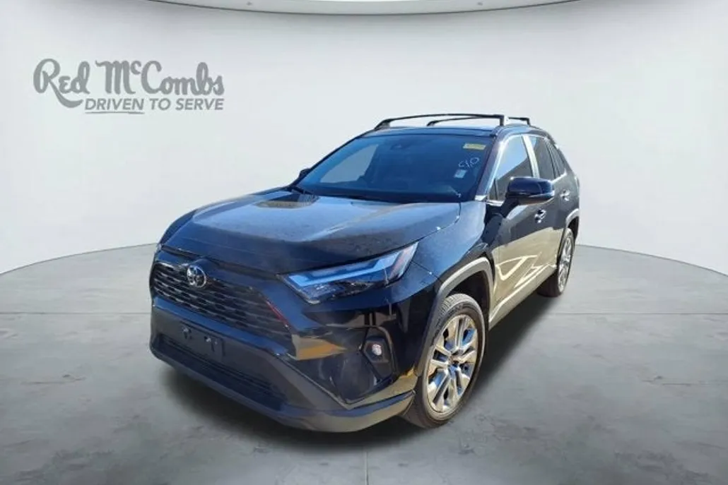 2025 Toyota RAV4 XLE Premium photo 1