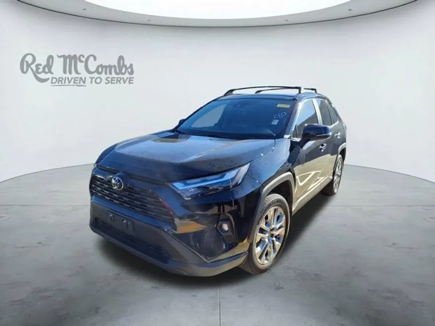2025 Toyota RAV4 XLE Premium photo 1