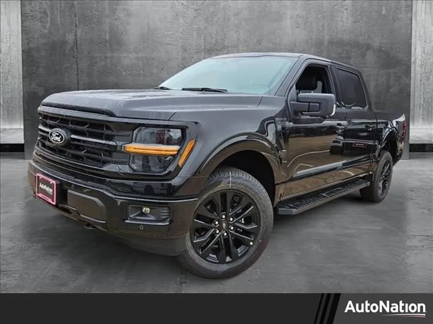 2025 Ford F-150 XLT photo 1