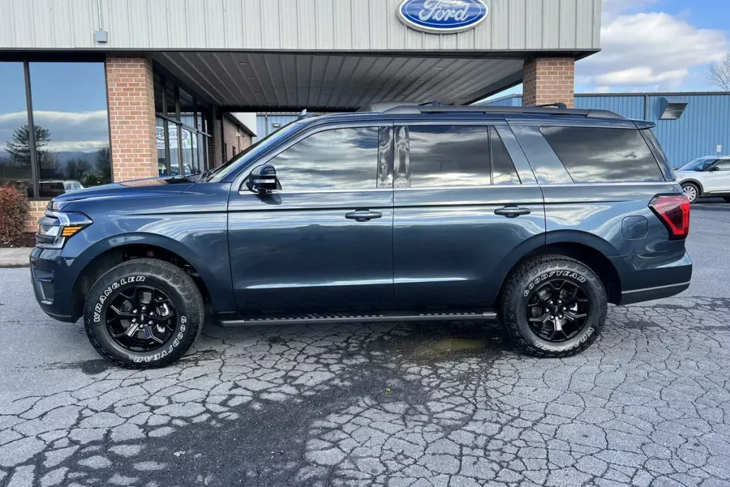 2023 Ford Expedition Timberline photo 1