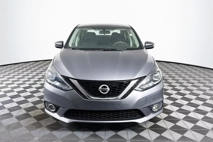 2017 Nissan Sentra SR photo 1