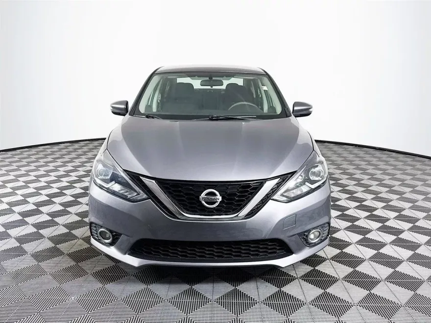 2017 Nissan Sentra SR photo 1