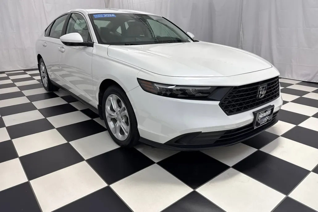 2024 Honda Accord LX photo 1