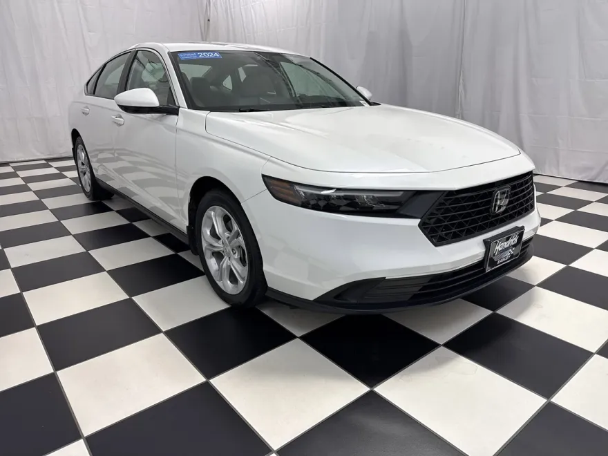 2024 Honda Accord LX photo 1