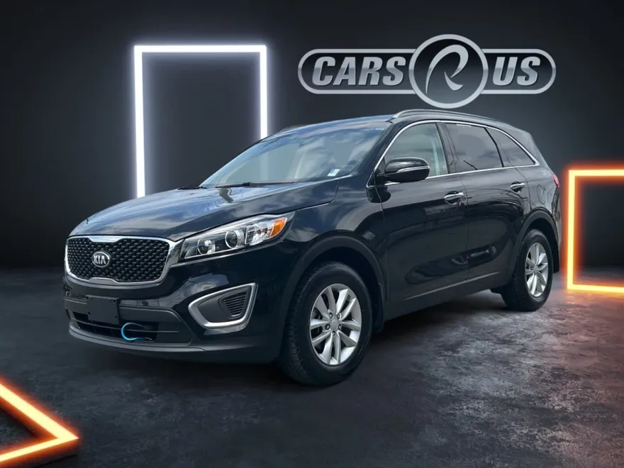 2017 Kia Sorento LX photo 1
