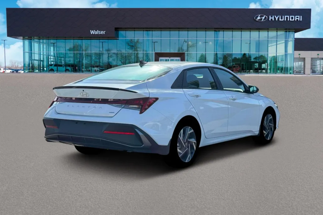 2025 Hyundai Elantra Hybrid SEL Sport photo 1