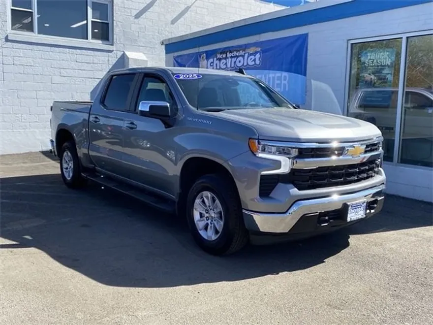 2025 Chevrolet Silverado 1500 LT photo 1
