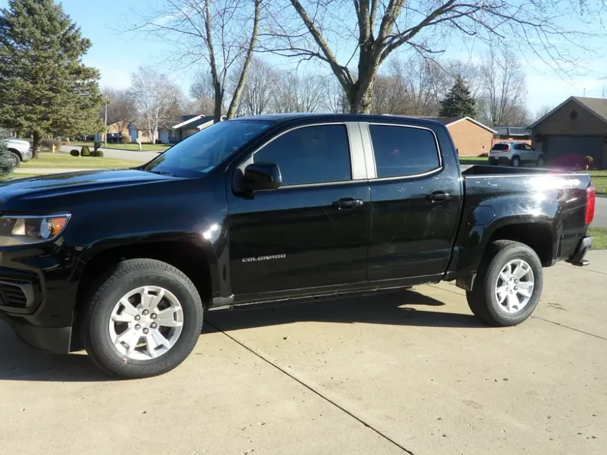 2021 Chevrolet Colorado LT photo 1