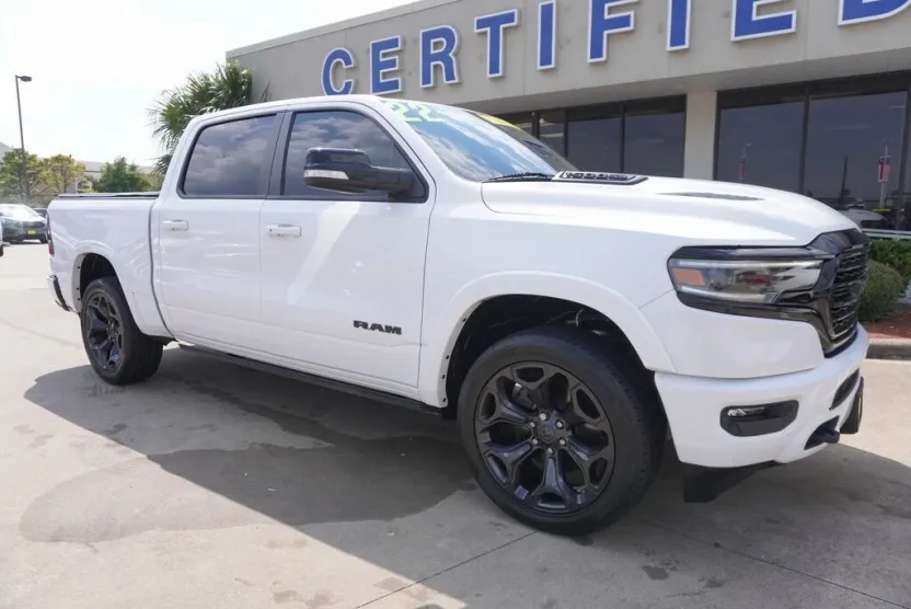 2022 Ram 1500 Limited photo 1