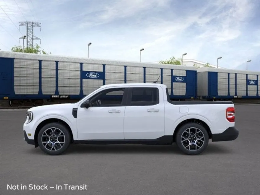 2025 Ford Maverick Lariat photo 1