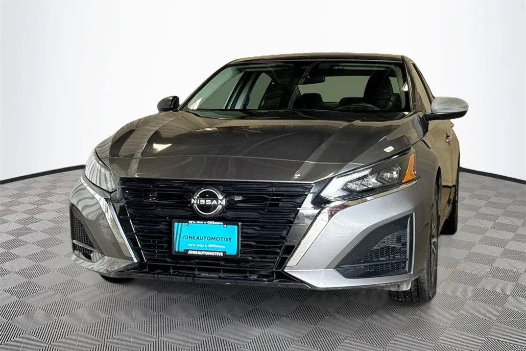 2024 Nissan Altima 2.5 SV photo 1