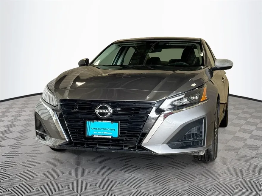 2024 Nissan Altima 2.5 SV photo 1