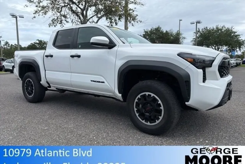 2024 Toyota Tacoma SR5 photo 1