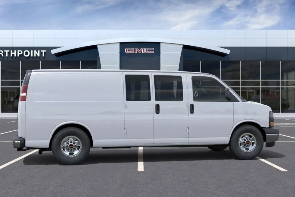 2025 Gmc Savana Cargo 2500 photo 1