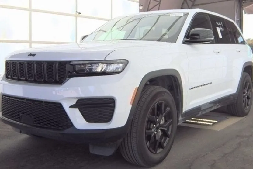 2024 Jeep Grand Cherokee Altitude X photo 1