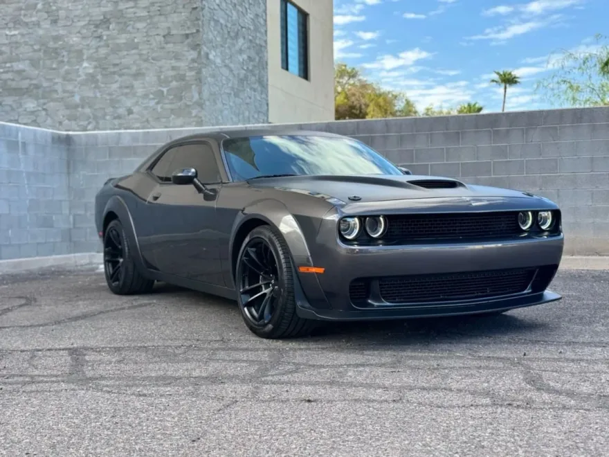 2023 Dodge Challenger R/T Scat Pack Widebody photo 1