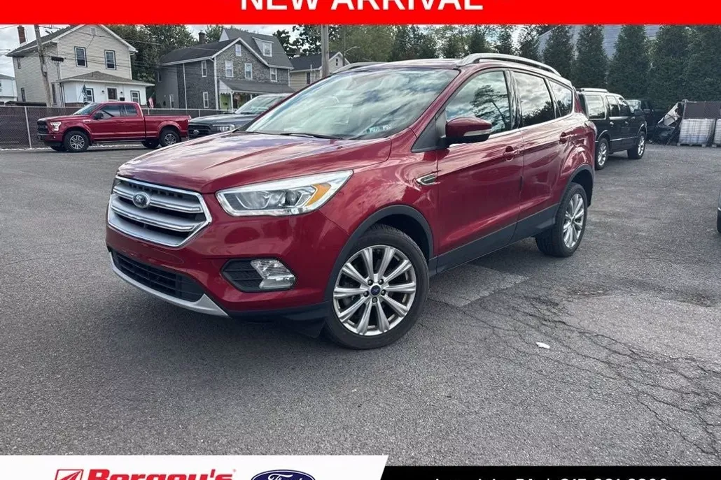 2017 Ford Escape Titanium photo 1
