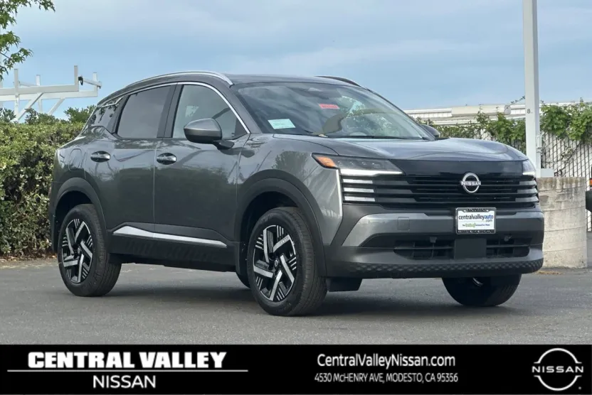 2025 Nissan Kicks SV photo 1