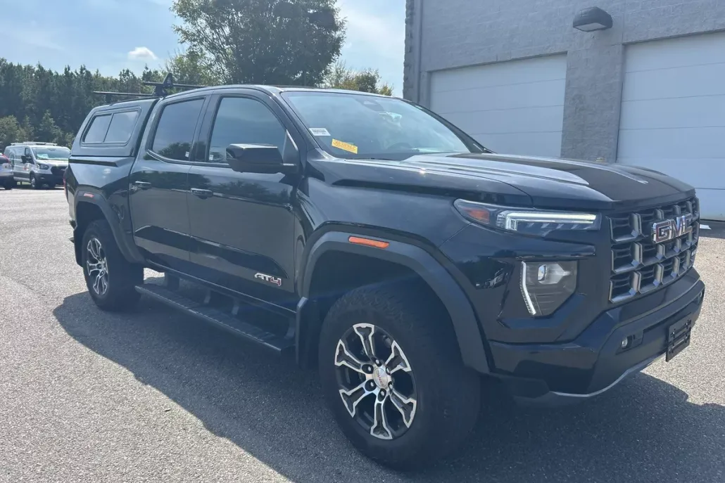 2023 Gmc Canyon AT4 photo 1