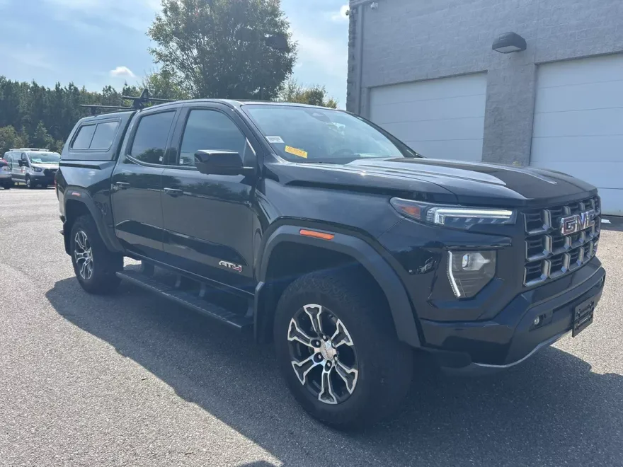 2023 Gmc Canyon AT4 photo 1