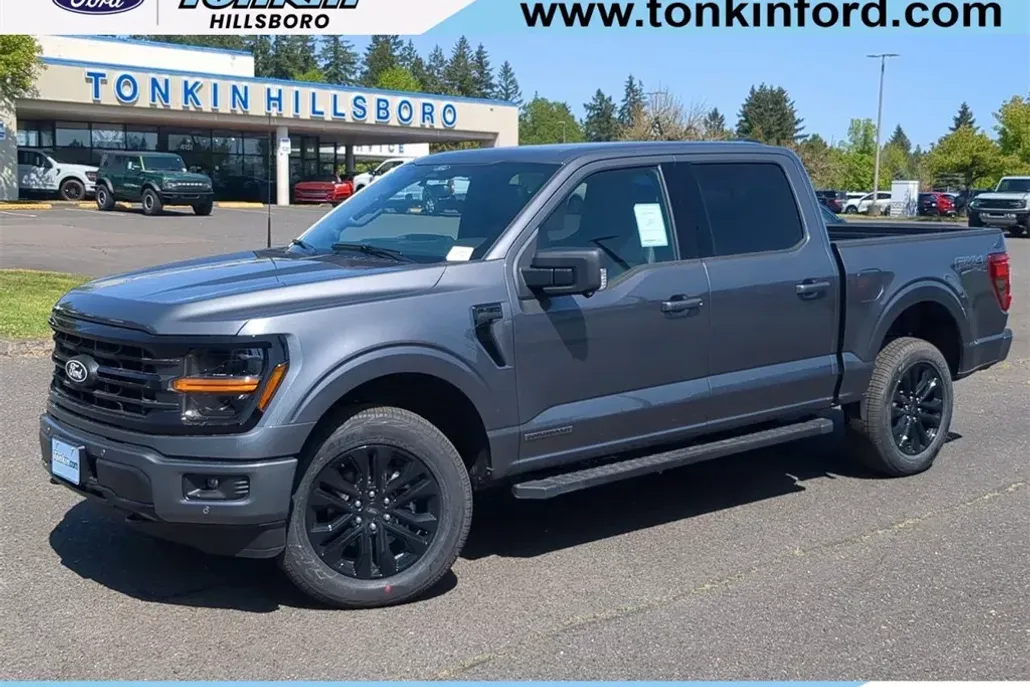 2025 Ford F-150 XLT photo 1