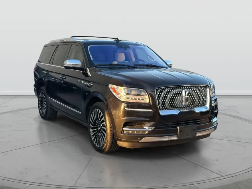 2021 Lincoln Navigator Black Label photo 1
