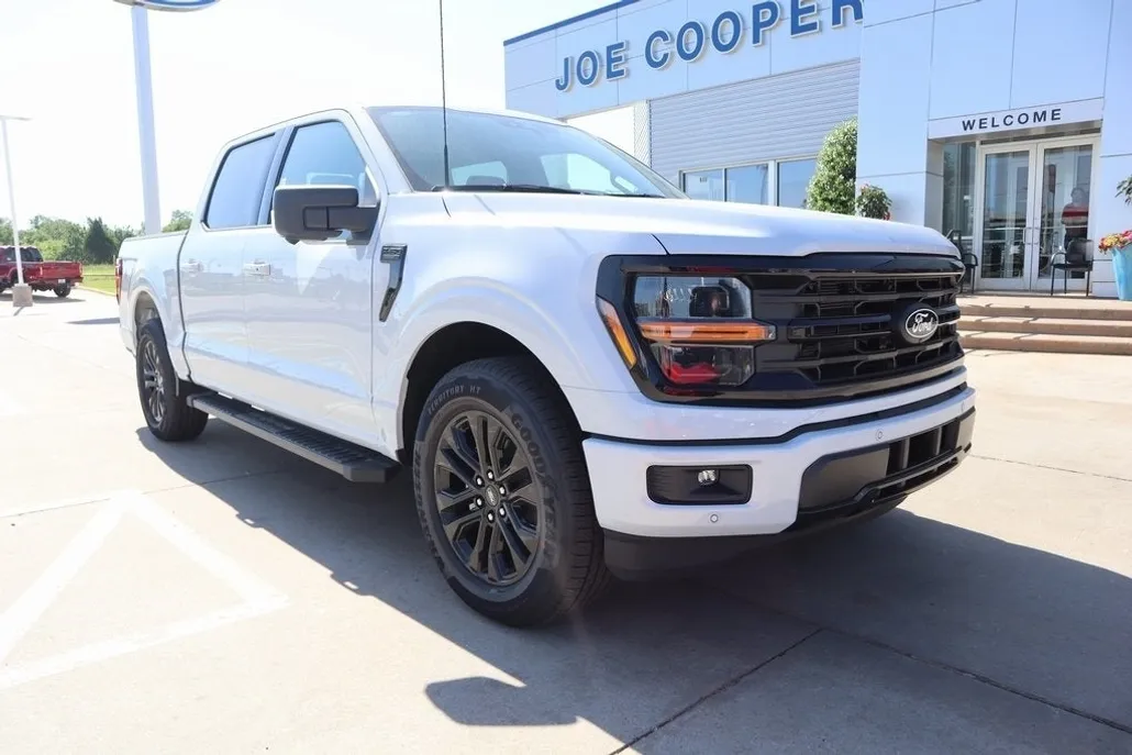2025 Ford F-150 XLT photo 1