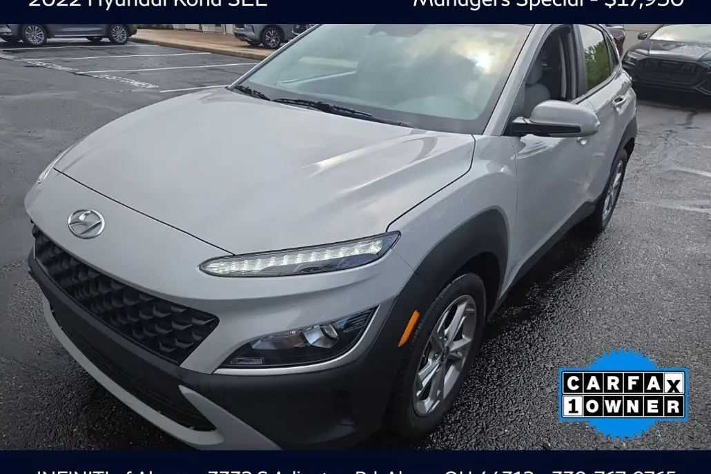 2022 Hyundai Kona SEL photo 1