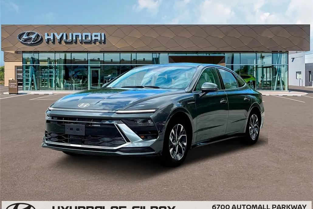 2025 Hyundai Sonata SEL photo 1