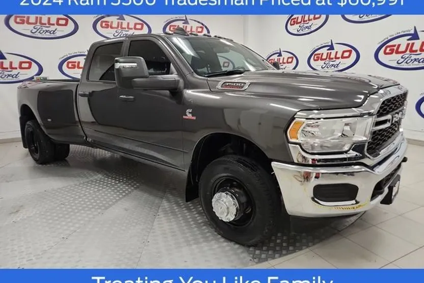 2024 Ram 3500 Tradesman photo 1