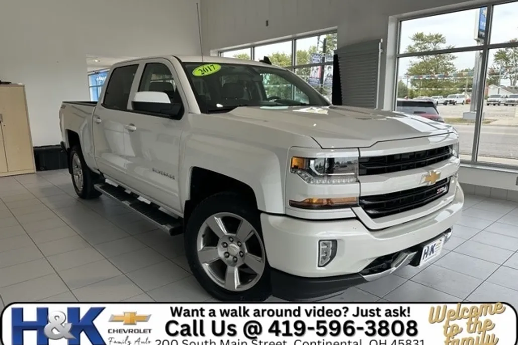 2017 Chevrolet Silverado 1500 LT photo 1