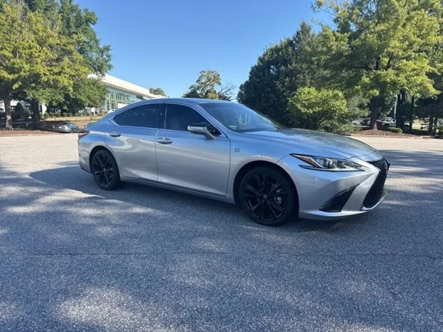 2023 Lexus ES 350 F SPORT photo 1