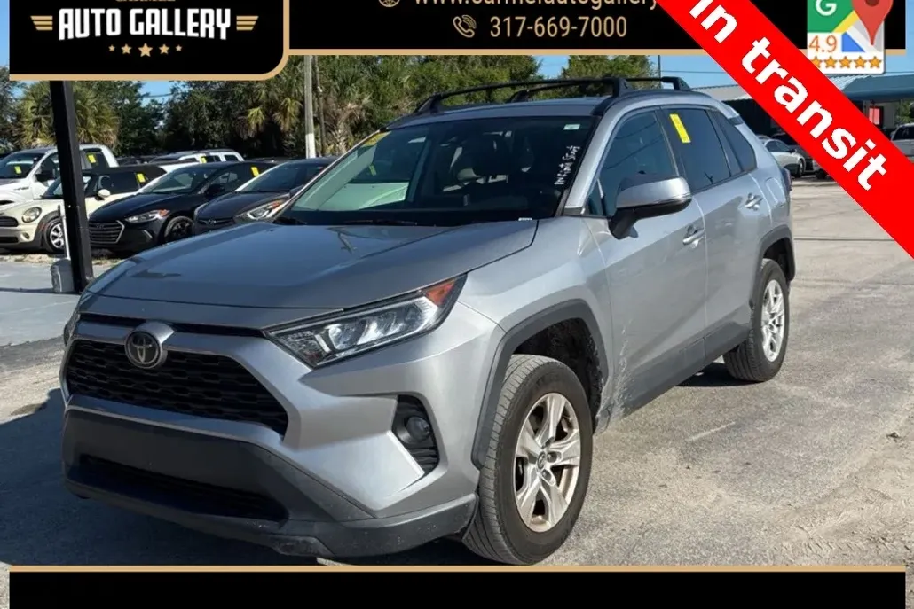 2020 Toyota RAV4 XLE photo 1