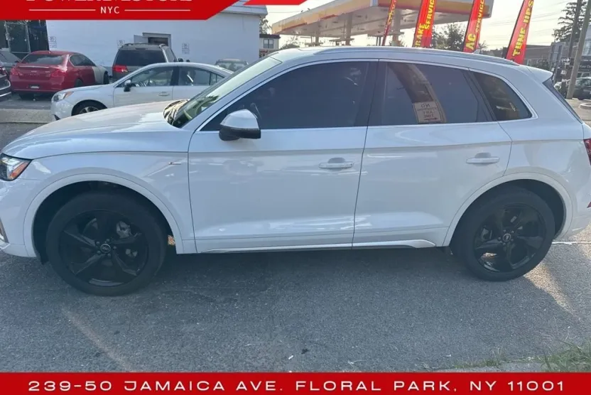 2023 Audi Q5 45 S line Premium photo 1