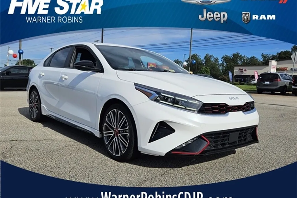 2023 Kia Forte GT photo 1