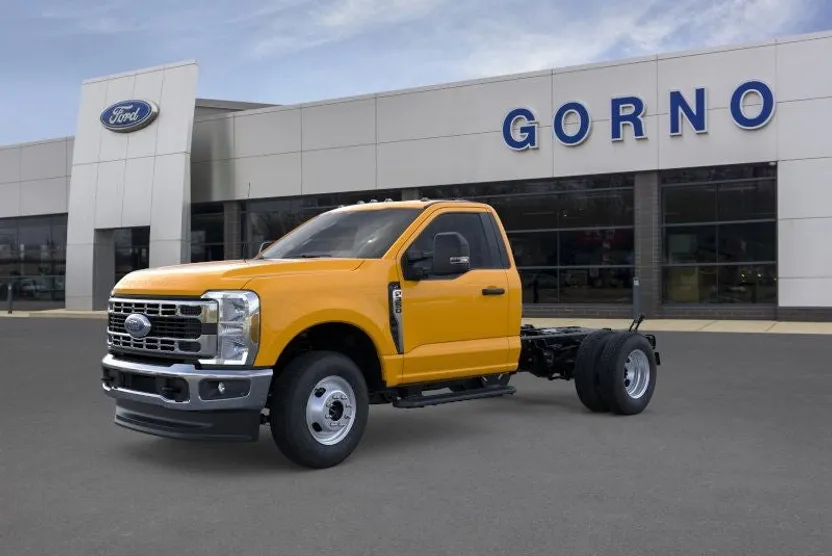 2026 Ford F-350 XL photo 1