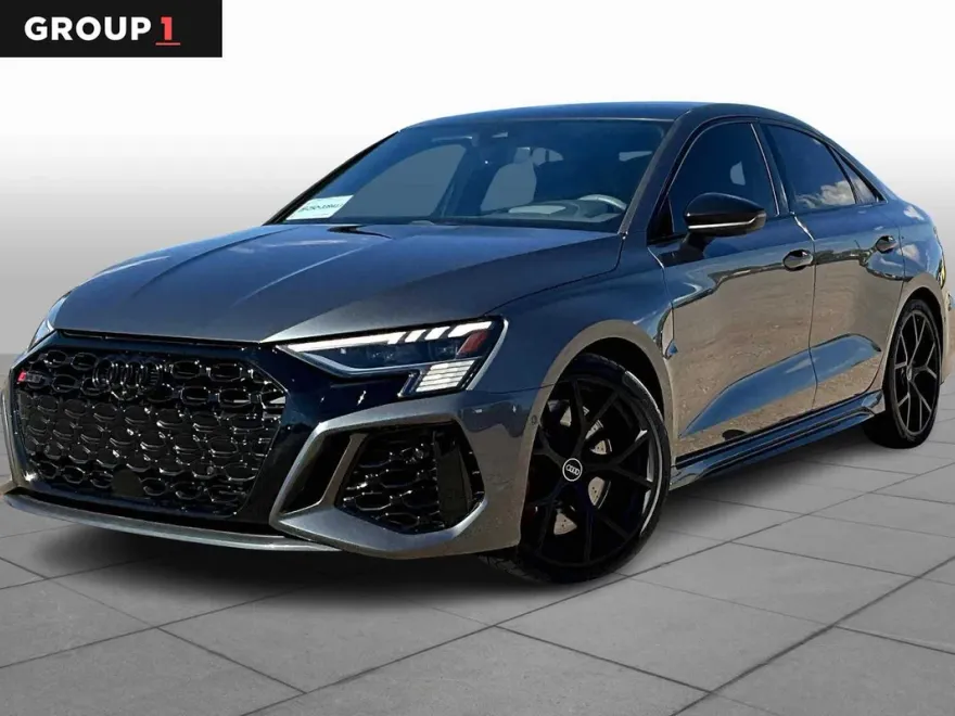 2024 Audi RS 3 photo 1