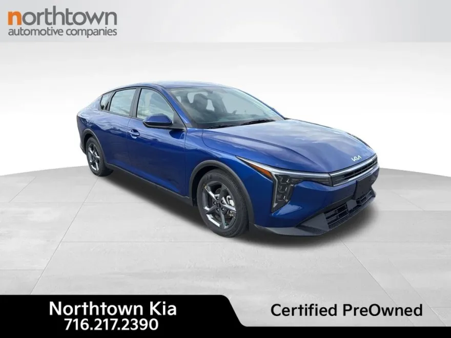 2025 Kia K4 LXS photo 1