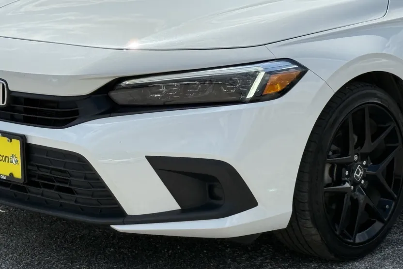2024 Honda Civic Sport photo 1