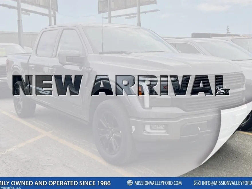 2025 Ford F-150 Platinum photo 1