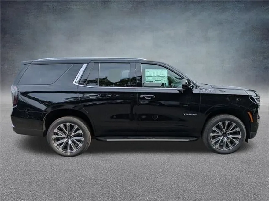 2025 Chevrolet Tahoe High Country photo 1