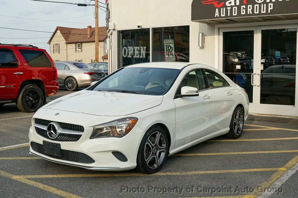 2018 Mercedes Benz CLA 250 4MATIC photo 1