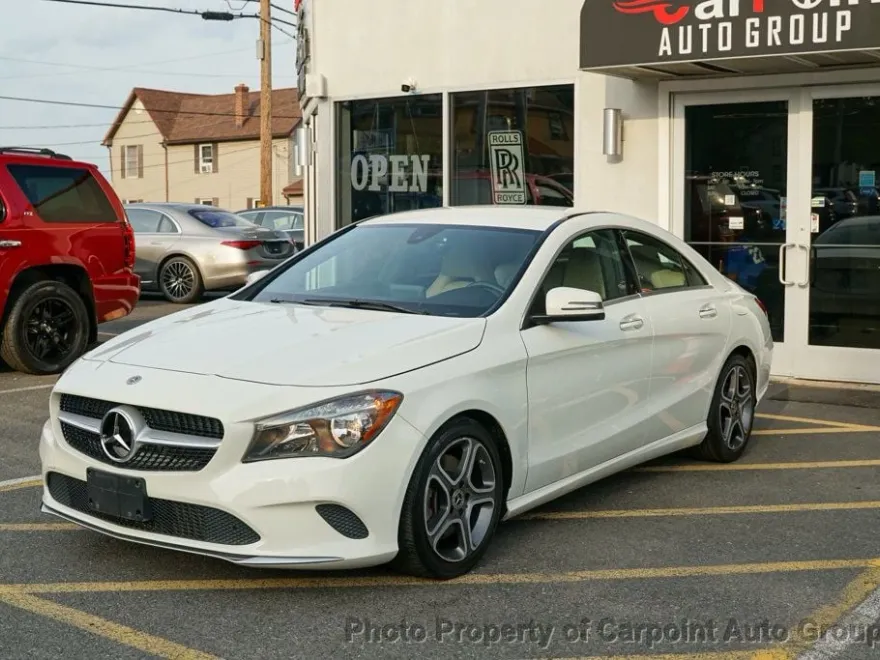 2018 Mercedes Benz CLA 250 4MATIC photo 1