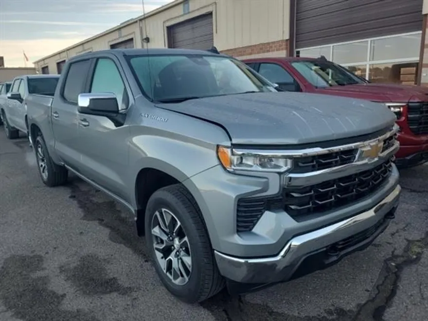 2023 Chevrolet Silverado 1500 LT photo 1