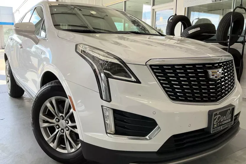2020 Cadillac XT5 Premium Luxury photo 1