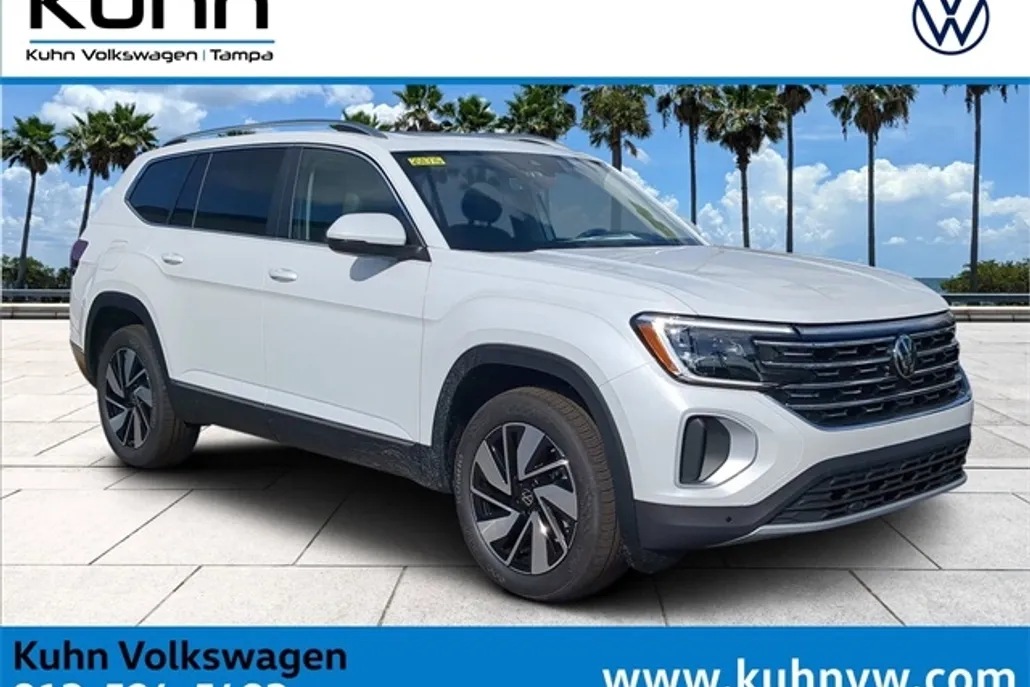 2025 Volkswagen Atlas SEL photo 1