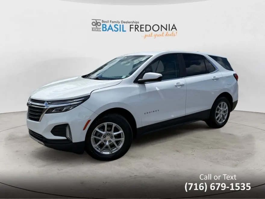 2023 Chevrolet Equinox LT photo 1