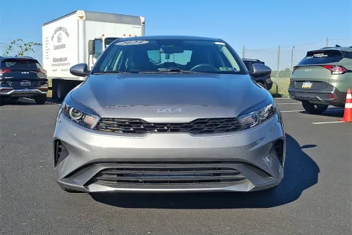 2024 Kia Forte LXS photo 2