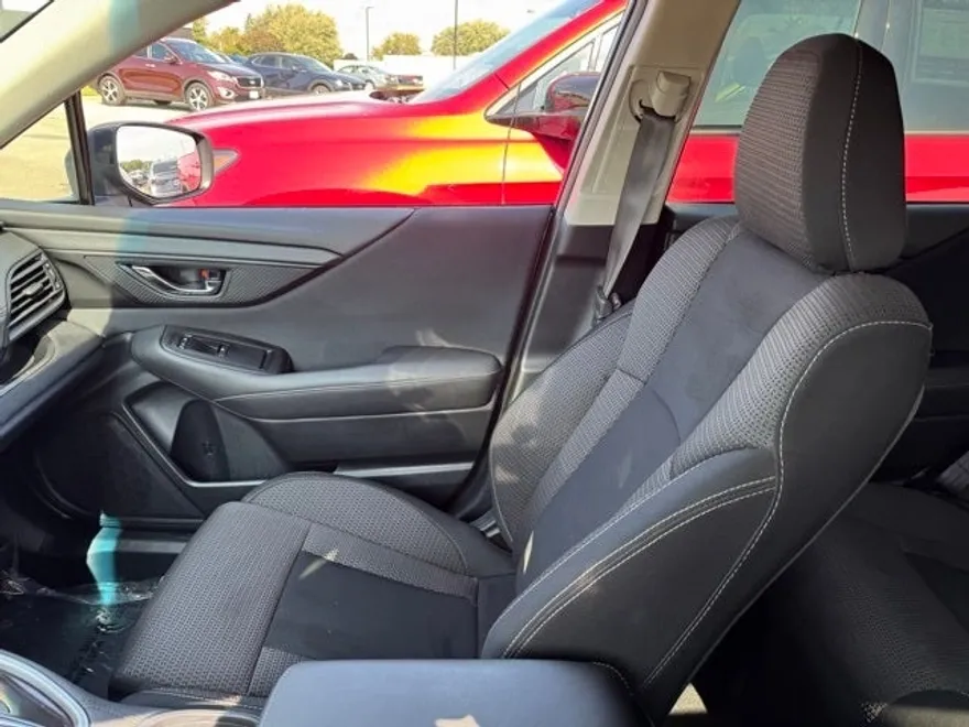 2022 Subaru Outback Premium photo 1