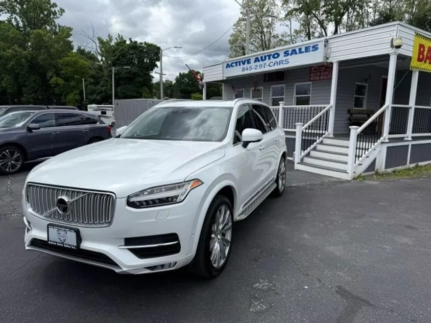 2016 Volvo XC90 T6 Inscription Sport photo 1